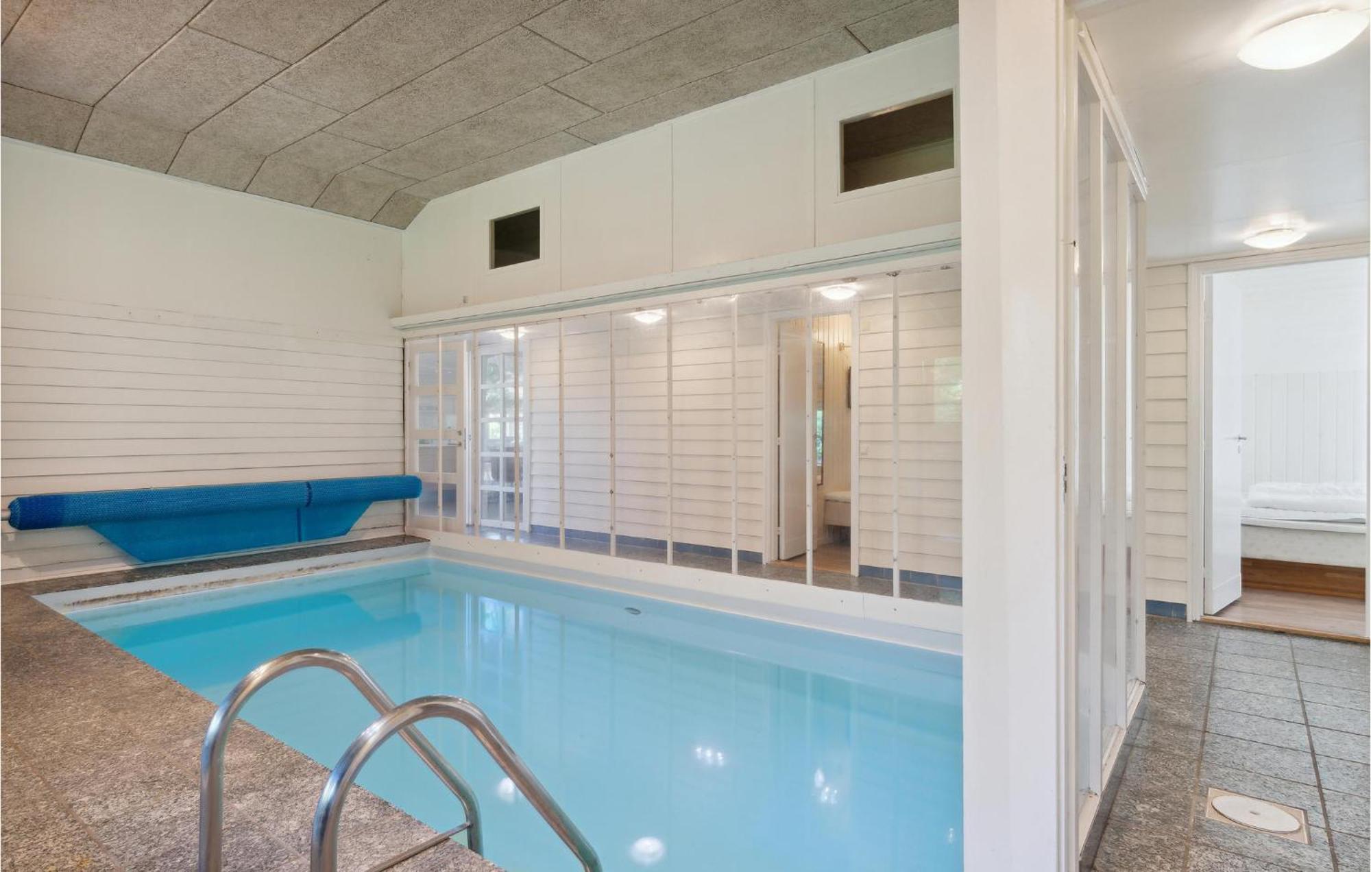 Awesome Home In Ebeltoft With 4 Bedrooms, Sauna And Indoor Swimming Pool エクステリア 写真
